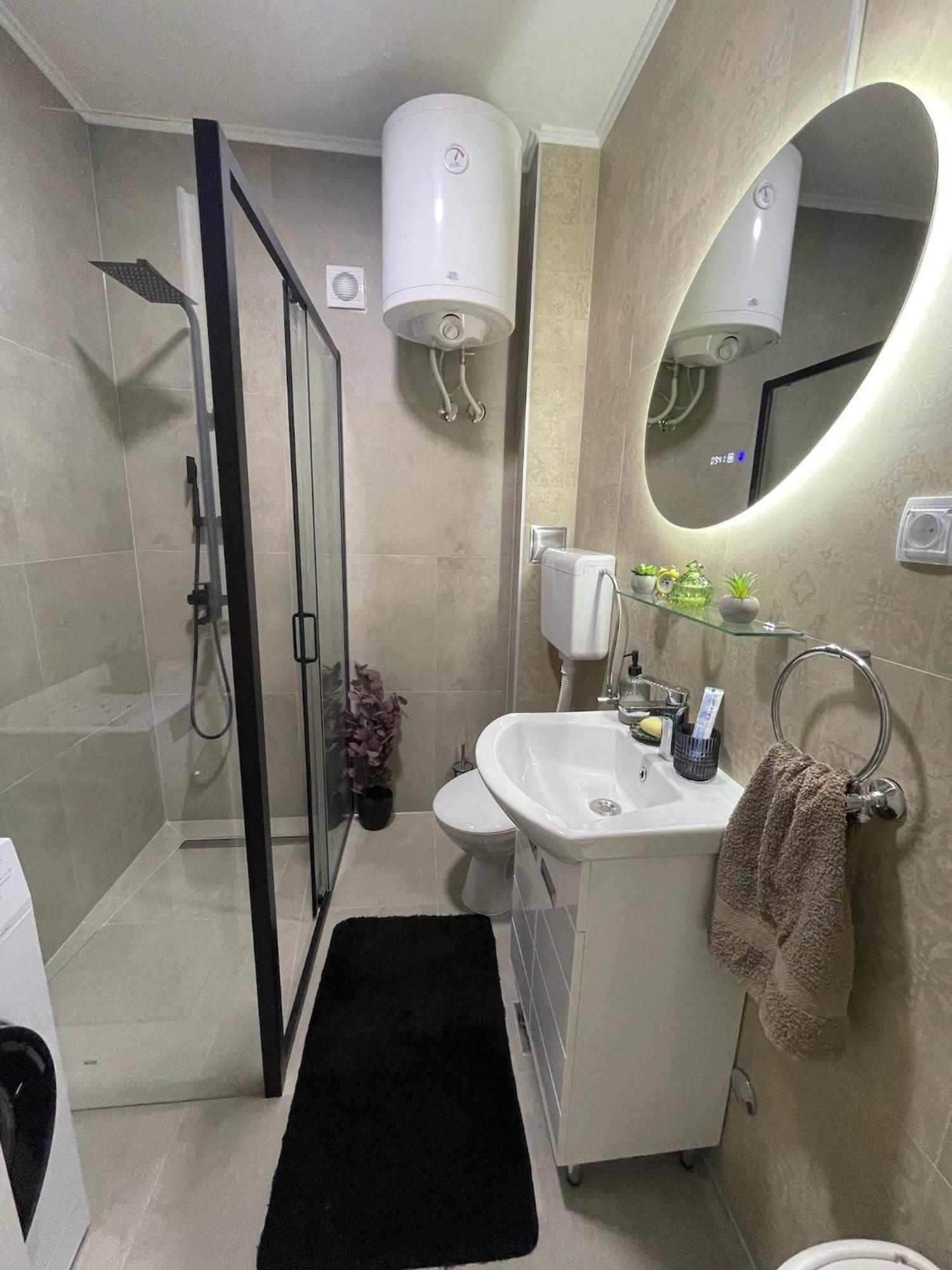 Apartman Avenia Novi Sad Luaran gambar
